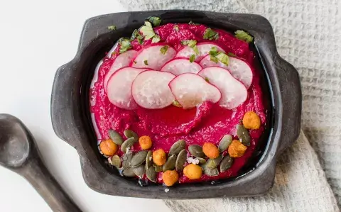 Hummus de remolacha