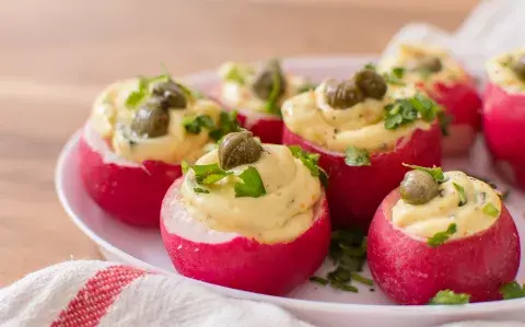 Rabanitos rellenos con curry Rabanitos rellenos con curry