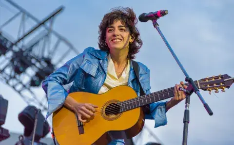 La cantante argentina, telonera de Coldplay, que la rompió en River