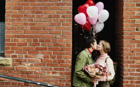 Un ritual de amor para crear la pareja que deseás