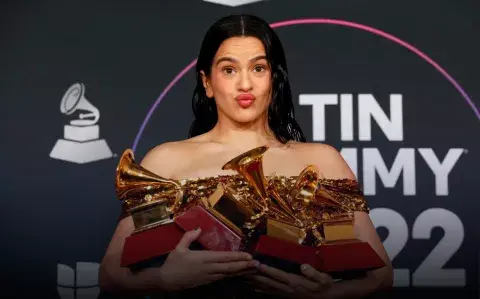 Rosalía arrasa en los Latin GRAMMY con Motomami Rosalía arrasa en los Latin GRAMMY con Motomami