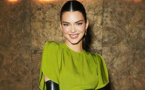 El impactante vestido verde de Kendall Jenner