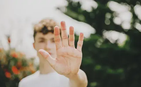 Abuso sexual en chicos y adolescentes: la importancia de hablar en familia Abuso sexual en chicos y adolescentes: la importancia de hablar en familia