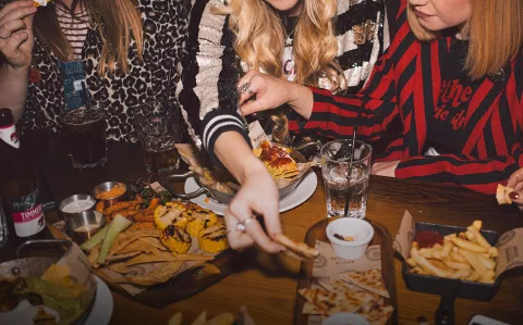los 10 mejores spots para salir a comer y beber juntos