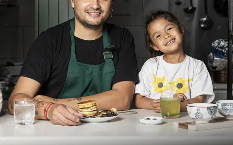 Julio Báez y las recetas favoritas de su hija Julia