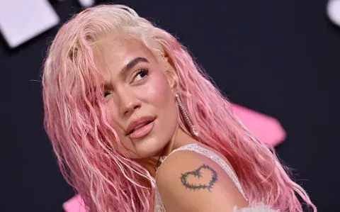 Karol G fue elegida como una de las celebrities más influyentes de la moda Karol G fue elegida como una de las celebrities más influyentes de la moda