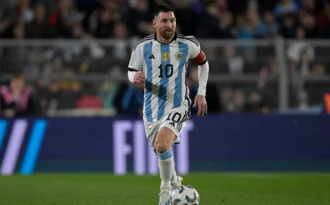 Argentina vs. Paraguay: a qué hora juega y dónde ver el partido
