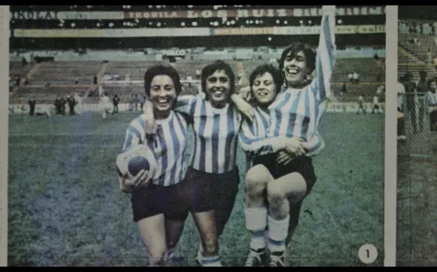 México 71, un documental sobre la hazaña del 1er. seleccionado argentino de fútbol femenino