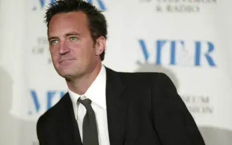 Se conoció qué dice el testamento de Matthew Perry y un dato llamó la atención Se conoció qué dice el testamento de Matthew Perry y un dato llamó la atención