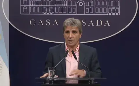 Se retiró el capítulo fiscal de la Ley Ómnibus 💣 Lo importante del anuncio de Luis Caputo Se retiró el capítulo fiscal de la Ley Ómnibus 💣 Lo importante del anuncio de Luis Caputo