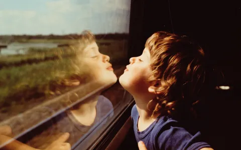 Niños narcisistas: cómo saber si estás criando uno y qué cambiar