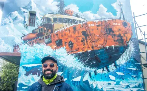 Ushuaia se pinta de street art: así son los murales cool de la ciudad para celebrar sus 140 años