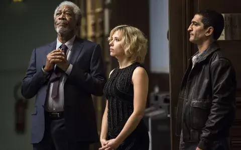 Netflix: última oportunidad de ver esta icónica película de Scarlett Johansson y Morgan Freeman