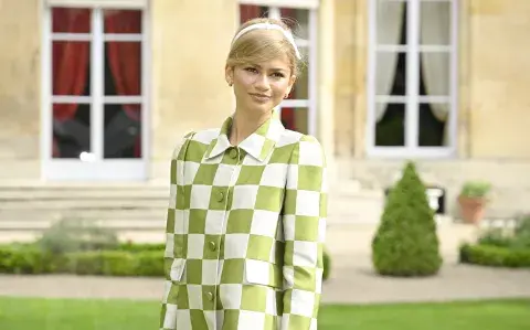 Zendaya en el estreno de Challengers: por qué todos hablan de su look a cuadros verdes