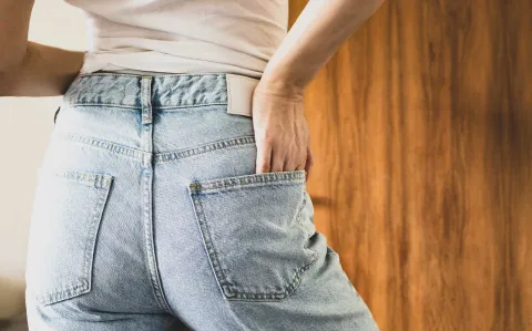 Este es el jean que se hizo viral por su polémico diseño