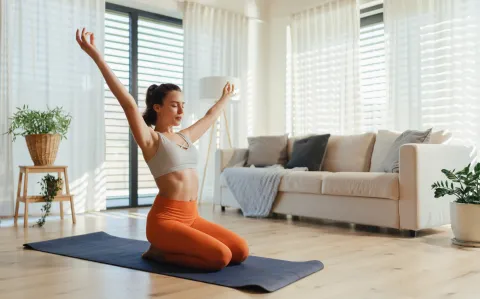 Por qué hace bien practicar yoga 10 minutos por día.