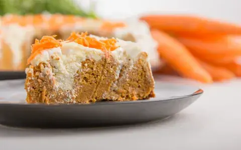 Carrot cake de avena: una receta fácil, rica y sin harina