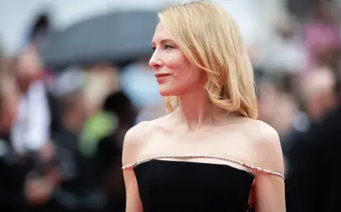 Cate Blanchett llevó un vestido con los colores de la bandera de Palestina en el Festival de Cannes