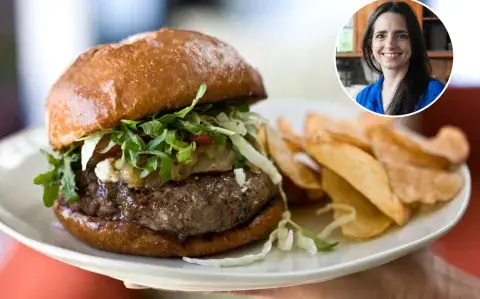 Cómo hacer hamburguesas caseras: la receta de Paulina Cocina Cómo hacer hamburguesas caseras: la receta de Paulina Cocina