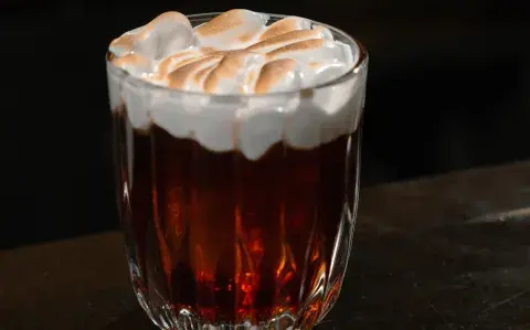Día Mundial del Cóctel 🍸: estos son los 5 mejores tragos de invierno para brindar hoy