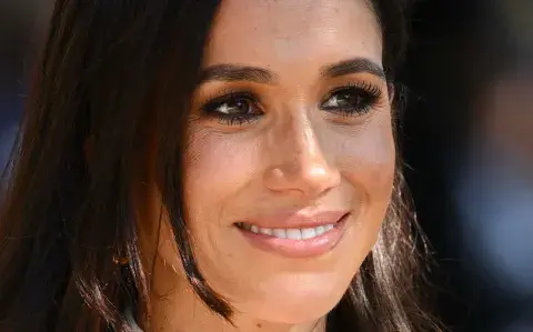 Meghan Markle fue criticada por la prensa británica: conocé el motivo