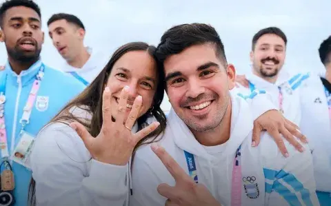 ¡Viva el amor! El romántico video donde dos argentinos se comprometen en los Juegos Olímpicos