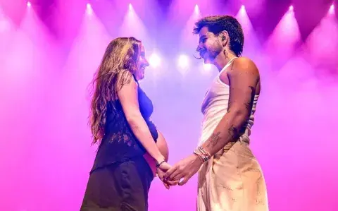 El tierno video de Camilo y Evaluna: ¿es saludable escuchar los latidos del bebé con un celular? El tierno video de Camilo y Evaluna: ¿es saludable escuchar los latidos del bebé con un celular?