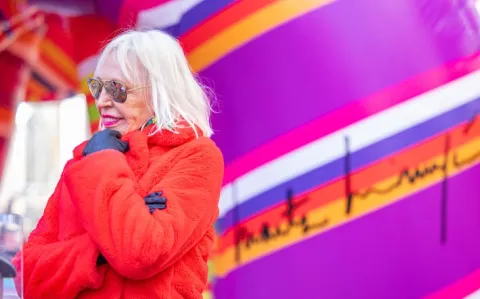 Marta Minujín trae al CCK una escultura que mostró en el Times Square de Nueva York