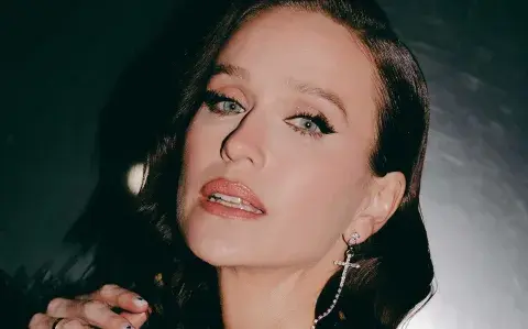 El look vintage de Brenda Gandini que causó furor en las redes El look vintage de Brenda Gandini que causó furor en las redes