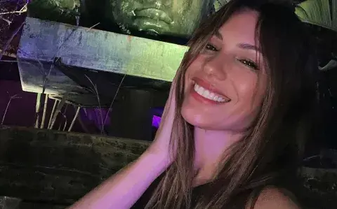 El vestido de la venganza de Pampita: negro, de cuero y ajustado