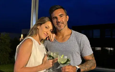  Mica Viciconte y Fabián Cubero celebraron su aniversario con un challenge de pareja 