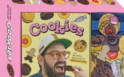 Betular cuenta en un libro los secretos para cocinar las mejores cookies