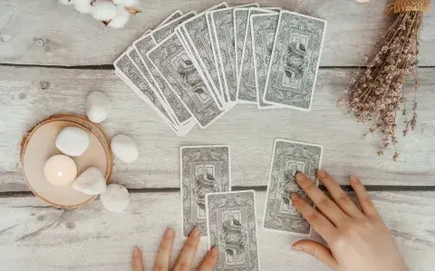 Este es el mensaje del tarot para esta semana: elegí una carta y descubrilo