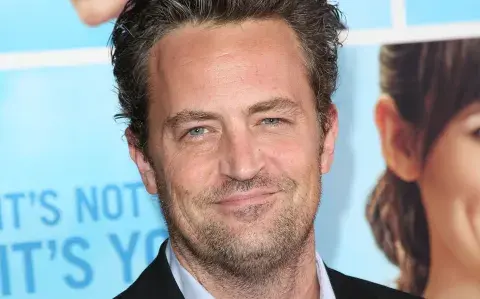 Nuevos detalles de la muerte de Matthew Perry: un médico se declara culpable