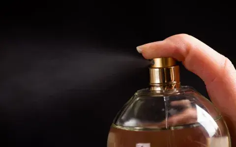 Cómo hay que guardar los perfumes para que duren más tiempo