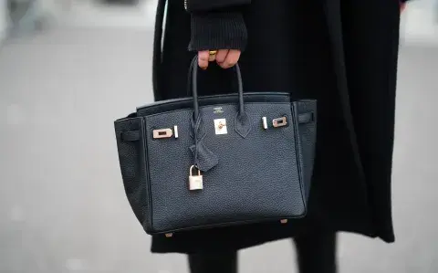 Se subastará la primera "Birkin bag", el bolso de lujo de Hermès 
