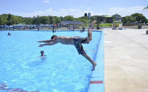 5 piletas de la Ciudad de Buenos Aires que podés disfruta este verano