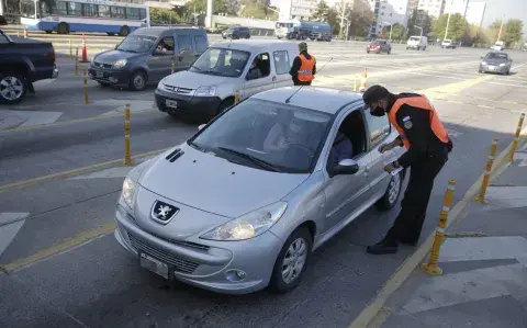 Quiénes recibirán una multa de $630.000 si incumplen normas de tránsito