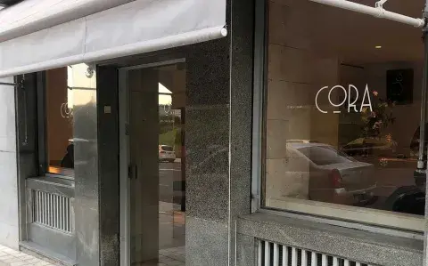 Visitá el Kavanagh: el café secreto que abrió en el icónico edificio