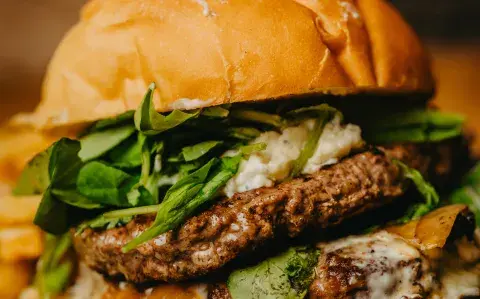 Día de la Hamburguesa: 6 lugares donde probar opciones ricas y originales Día de la Hamburguesa: 6 lugares donde probar opciones ricas y originales