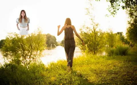 Equilibrar la vida espiritual y la terrenal para crear una vida más amable Equilibrar la vida espiritual y la terrenal para crear una vida más amable