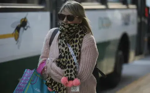 ¿Se suspenden las clases por la ola de frío en Provincia de Buenos Aires?
