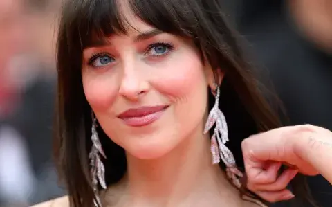 Dakota Johnson tiene la rutina de skincare perfecta: ¿cuáles son sus secretos? Dakota Johnson tiene la rutina de skincare perfecta: ¿cuáles son sus secretos?
