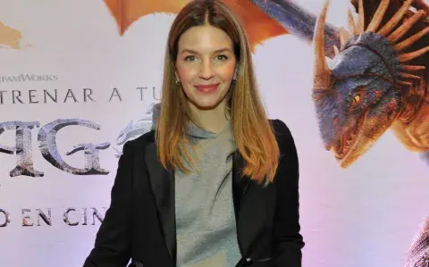 Marcela Kloosterboer apostó por un look formal y con una prenda estilo boyfriend Marcela Kloosterboer apostó por un look formal y con una prenda estilo boyfriend