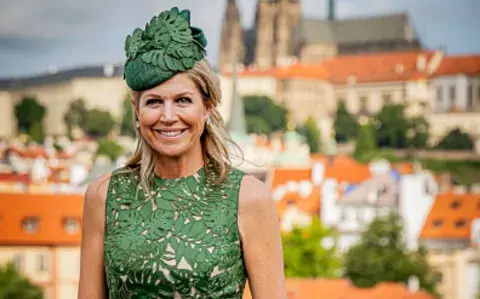 Máxima Zorreguieta brilló con un vestido calado con transparencias Máxima Zorreguieta brilló con un vestido calado con transparencias