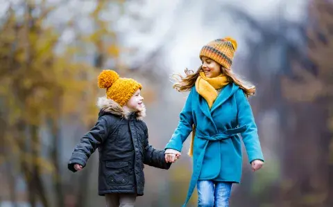 ¿Cuánto hay que abrigar a los chicos en invierno?