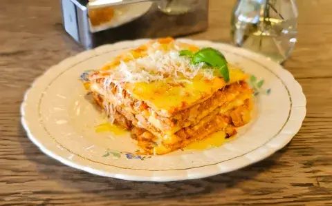 Día Mundial de la Lasagna: 4 recetas de chefs argentinos para hacer en casa Día Mundial de la Lasagna: 4 recetas de chefs argentinos para hacer en casa