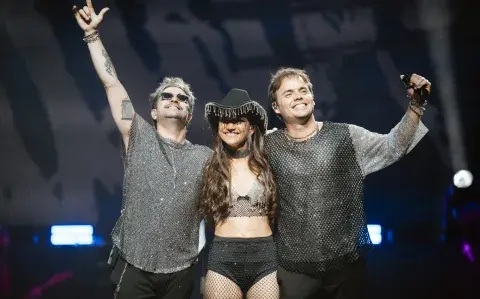 Erreway en Argentina: show histórico con Lali como invitada en el Movistar Arena Erreway en Argentina: show histórico con Lali como invitada en el Movistar Arena