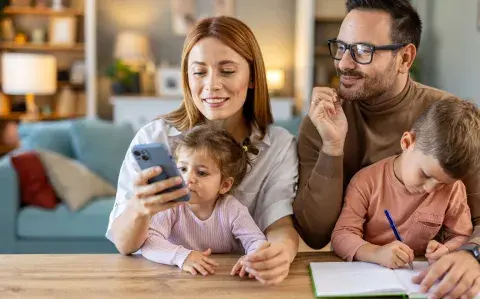 Gemini Storybook: la función de Google para crear cuentos infantiles mediante IA