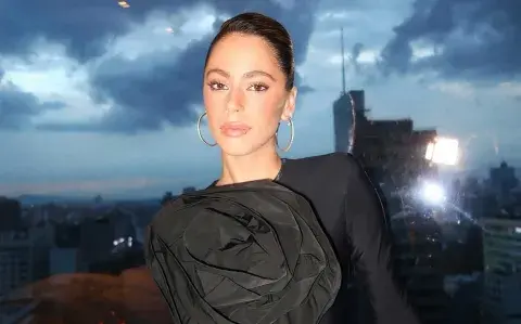Tini deslumbró en México con un look total black en la premiere de “Quebranto” Tini deslumbró en México con un look total black en la premiere de “Quebranto”
